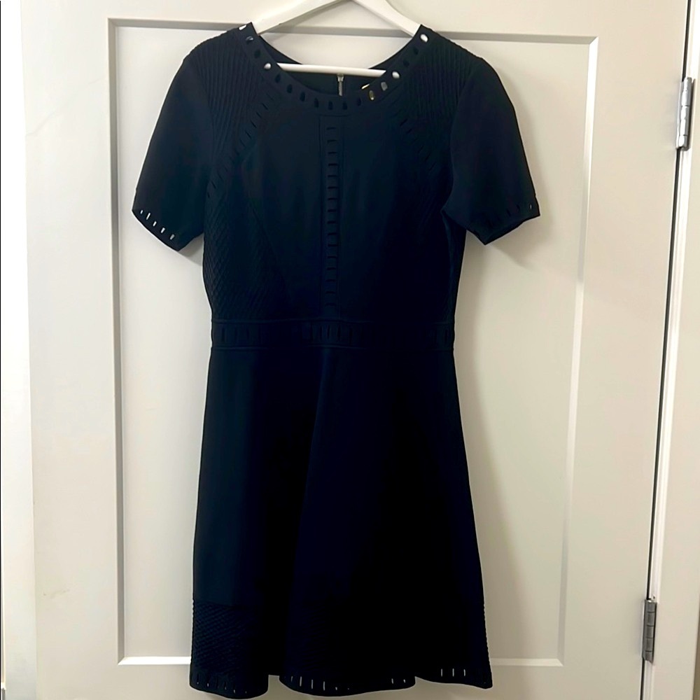 Milly Elegant Black Short Sleeve Dress - Picture 1 of 4